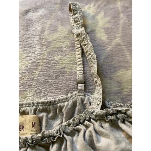 Hollister Ruffled Tank Top - Picture 3 of 4